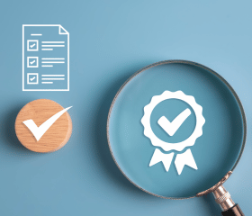 image avec une liste et des crochets